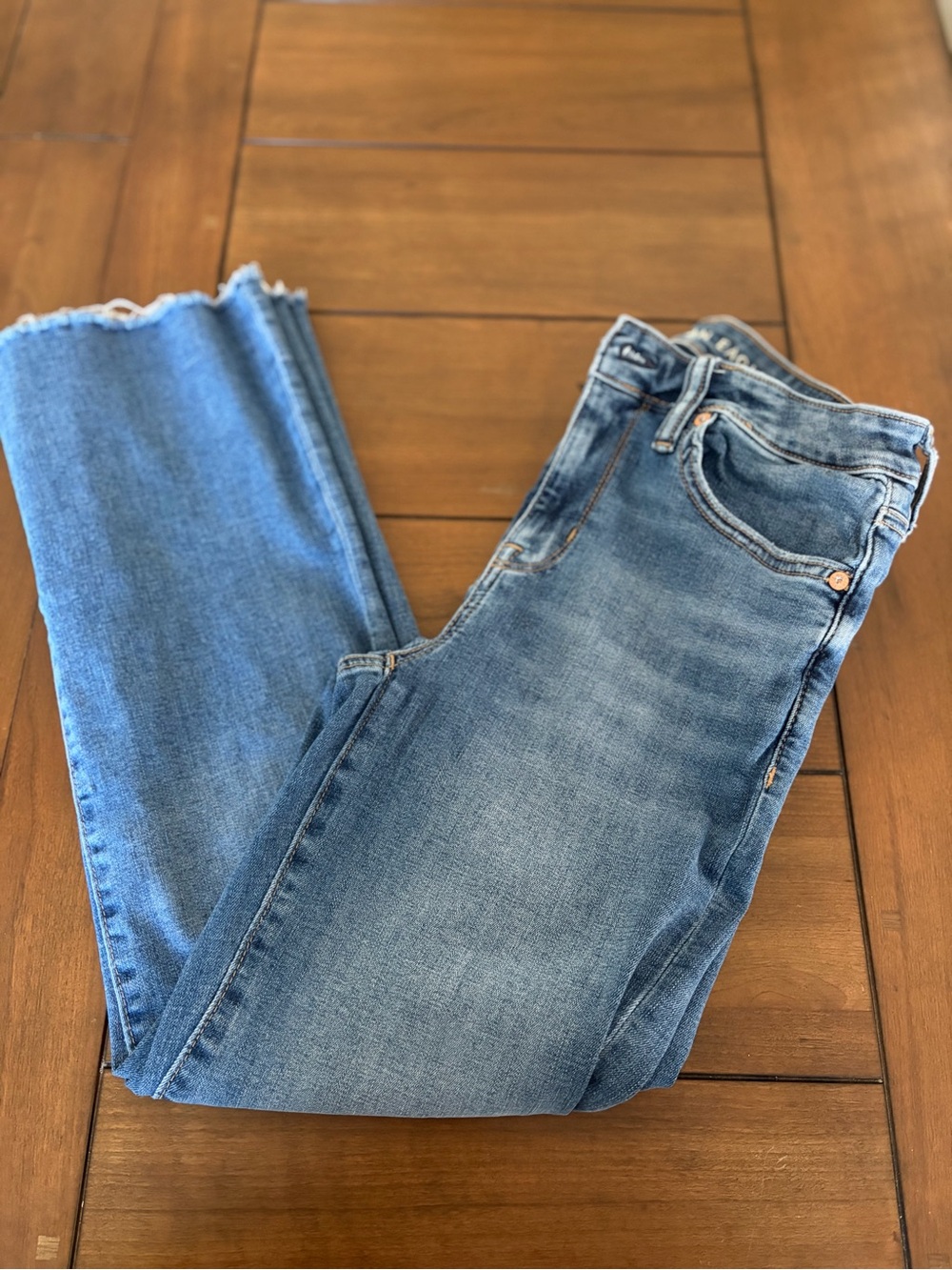 American Eagle Outfitters Light Wash Kick Boot Crop